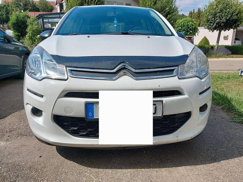Weiß Gebraucht 2016 Citroën C3 Feel Kleinwagen | 6.690 € (Fairer Preis) - Bild 1/4