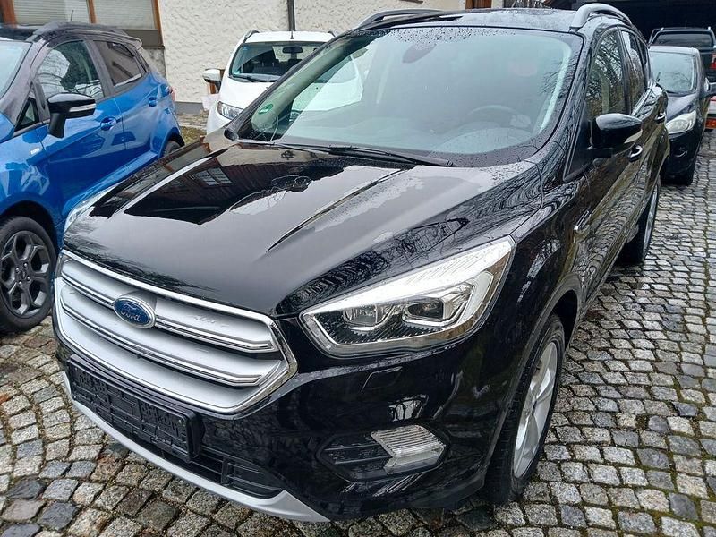 Gebraucht Ford Kuga Titanium 179 PS (131 kW) 2017 Schwarz SUV