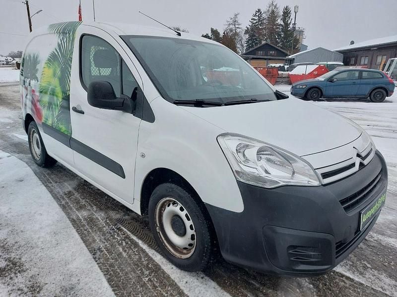 Gebraucht Citroën Berlingo 98 PS (72 kW) 2017 Weiß Van / Kleinbus
