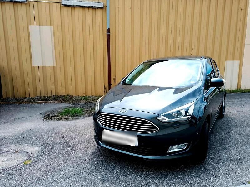 Grau Gebraucht 2015 Ford C-MAX Van / Kleinbus | 10.900 € (Etwas zu teuer) - Bild 1/4