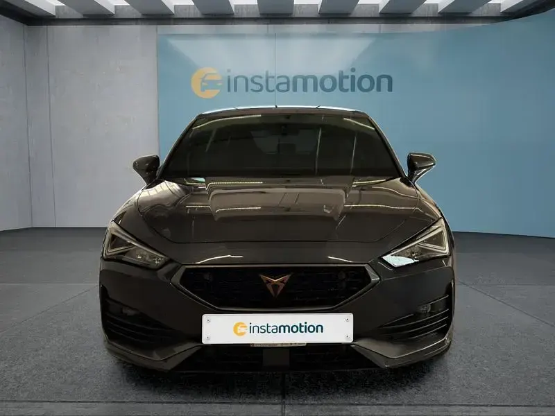 Usata Cupra Leon 245 CV (180 kW) 2023 Grigio Utilitaria