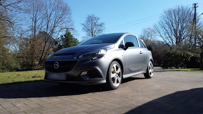Gebraucht Opel Corsa 150 PS (110 kW) 2018 Silber Kleinwagen
