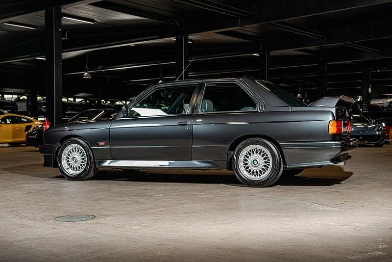 Gebraucht BMW M3 Performance 194 PS (142 kW) 1987 Schwarz