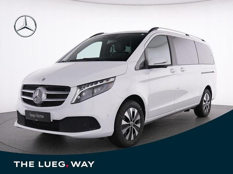 Weiß Gebraucht 2024 Mercedes V250 Van / Kleinbus | 62.985 € - Bild 1/4
