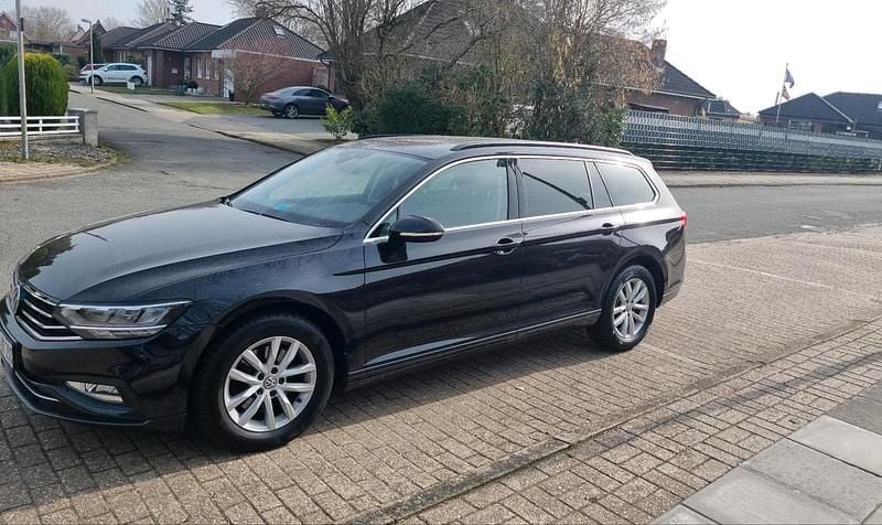 Gebraucht VW Passat 150 PS (110 kW) 2020 Schwarz Kombi