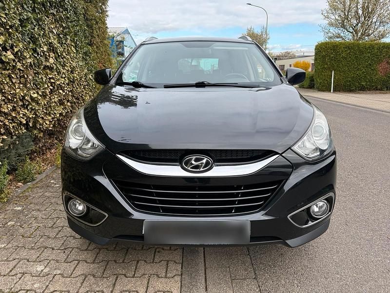 Gebraucht Hyundai ix35 115 PS (84 kW) 2011 Schwarz SUV