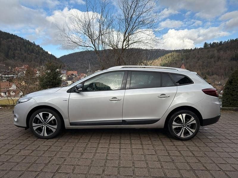 Gebraucht Renault Mégane III Bose Edition 131 PS (96 kW) 2011 Grau Limousine