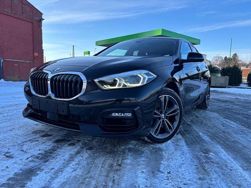 Gebraucht BMW 118 Sport Line 140 PS (102 kW) 2019 Schwarz Kleinwagen