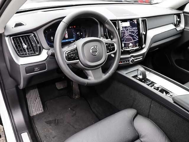 Gebraucht Volvo XC60 145 PS (106 kW) 2023 SUV