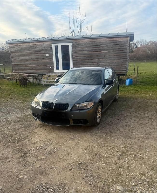 Gebraucht BMW 320 177 PS (130 kW) 2009 Grün Kombi