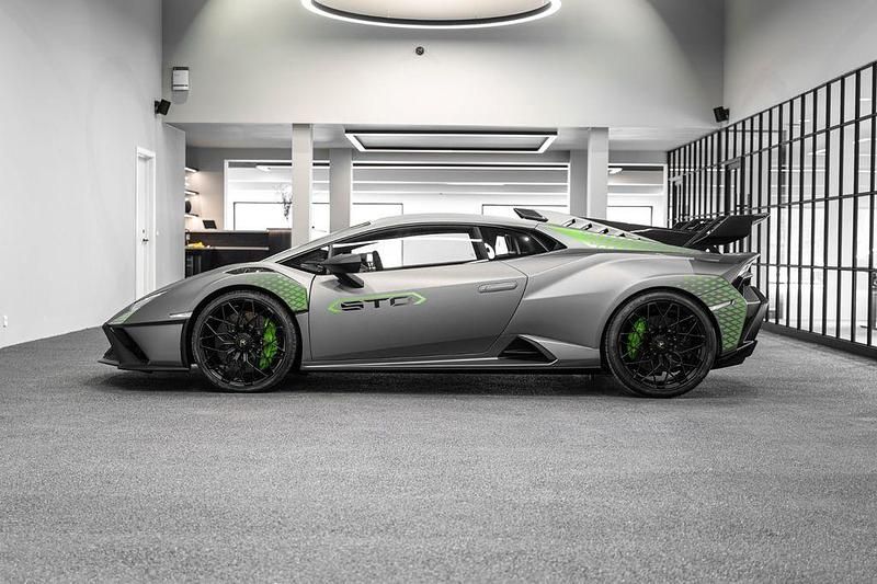 Second-hand Lamborghini Huracán 640 CP (470 kW) 2022 Gri