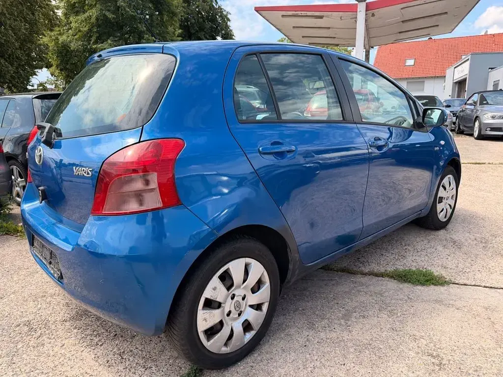 Gebraucht Toyota Yaris Sol 90 PS (66 kW) 2006 Blau Limousine