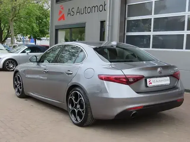 Gebraucht Alfa Romeo Giulia Super 280 PS (205 kW) 2017 Grau Limousine