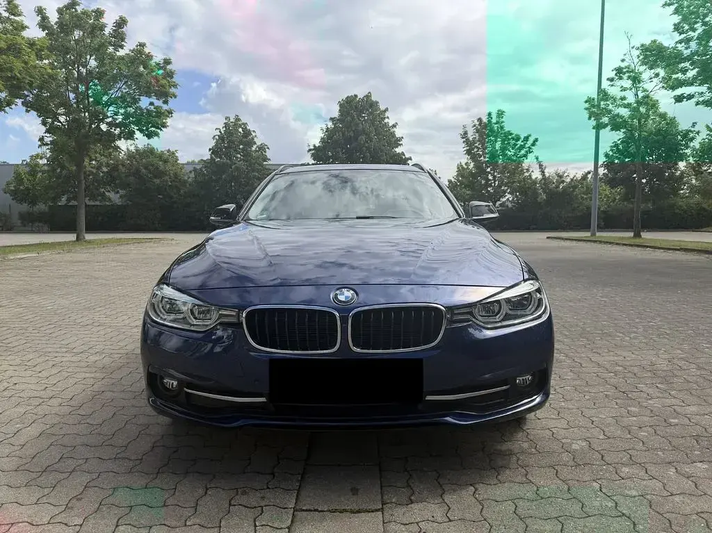 Gebraucht BMW 318 150 PS (110 kW) 2019 Blau Kombi