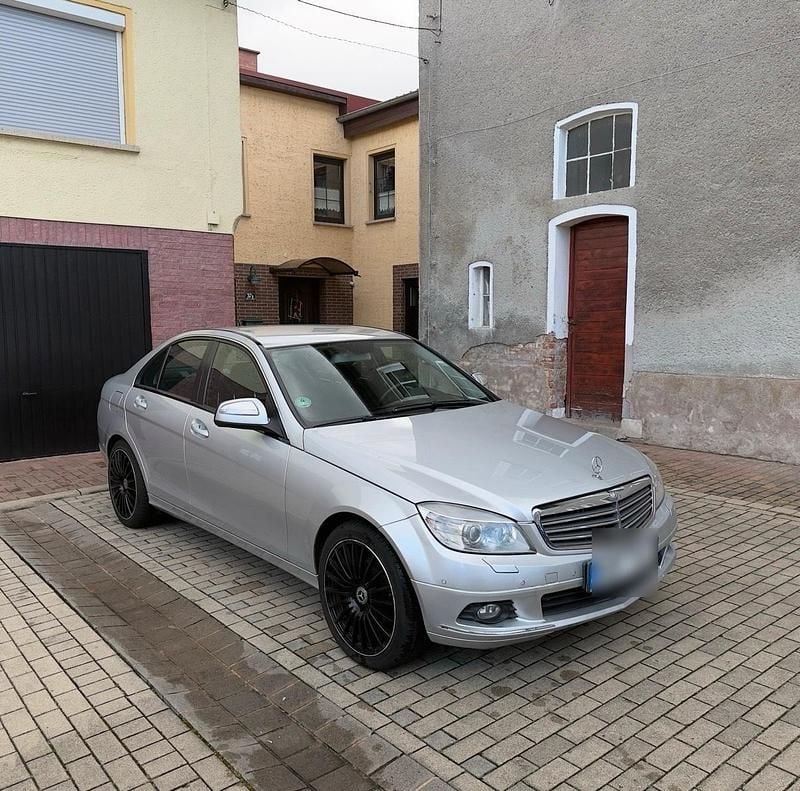 Silber Gebraucht 2007 Mercedes C200 Limousine | 4.500 € (Guter Preis) - Bild 1/4