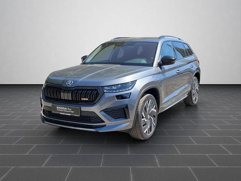 Grau (metallic) Gebraucht 2022 Skoda Kodiaq RS SUV | 39.900 € (Fairer Preis) - Bild 1/4