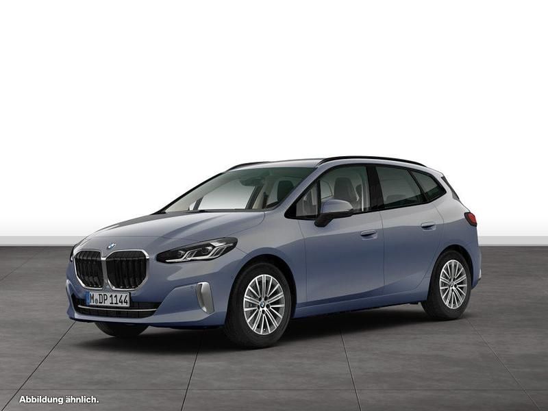 Gebraucht BMW 220 Active Tourer 156 PS (114 kW) 2025 Grau Van / Kleinbus
