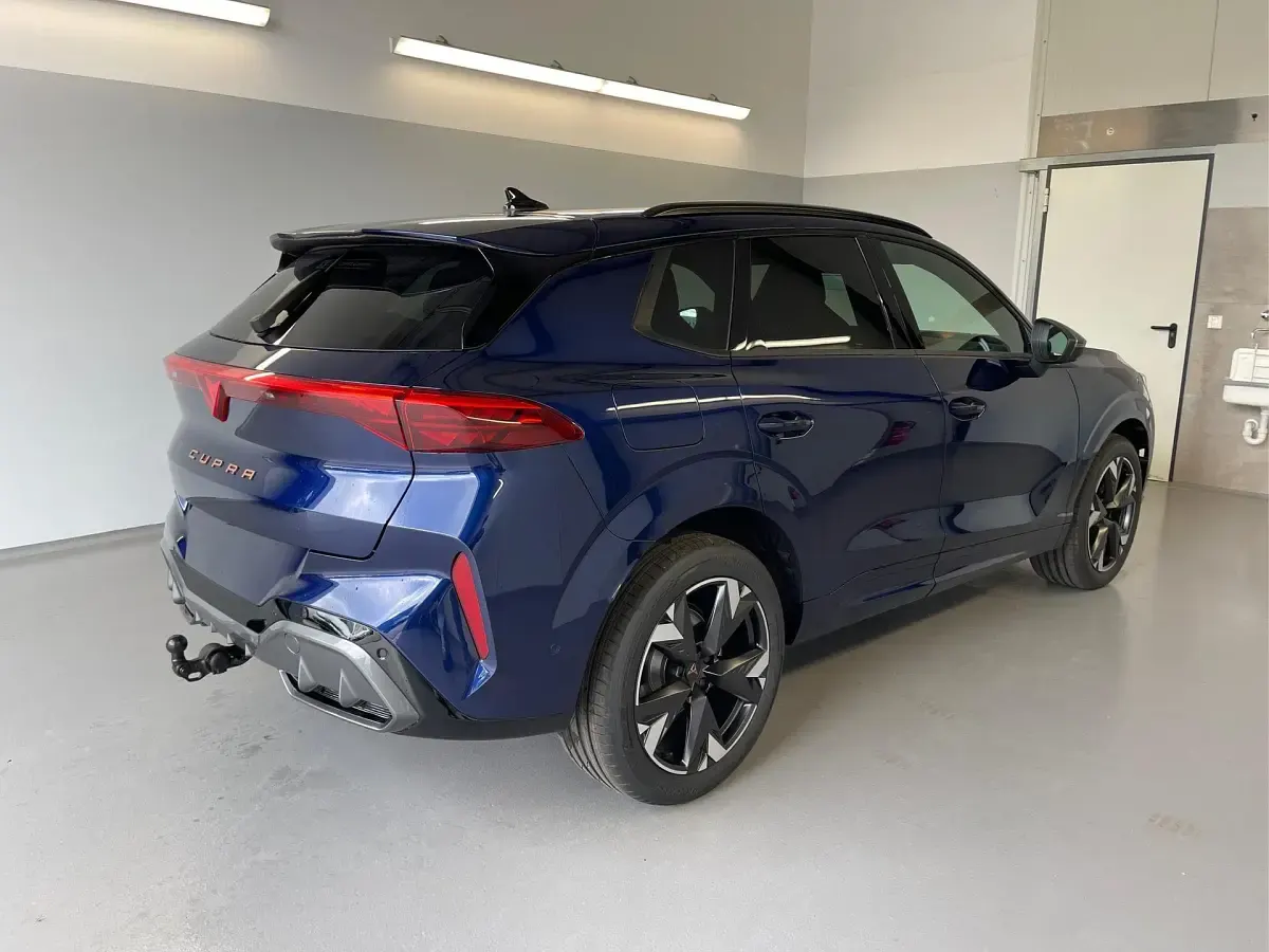 Neu Cupra Terramar 150 PS (110 kW) 2026 [2d2d] cosmosblau metallic SUV