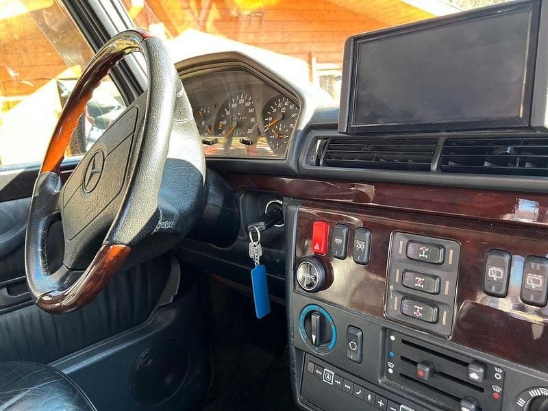 Gebraucht Mercedes G320 231 PS (169 kW) 1995 Silber SUV