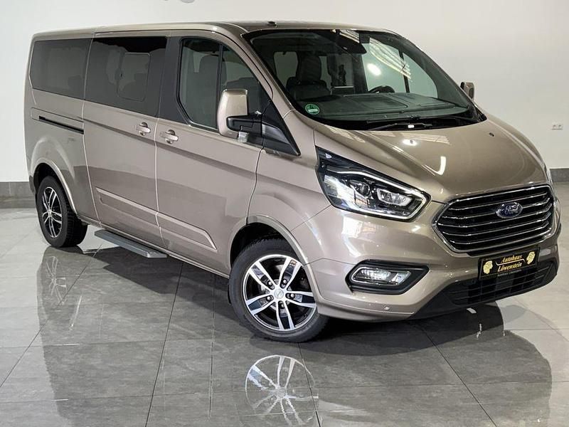 Gebraucht Ford Transit Custom Titanium 170 PS (125 kW) 2018 Pyritsilber metallic Van / Kleinbus