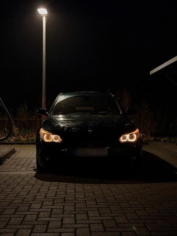 Grün Gebraucht 2005 BMW 525 Limousine | 5.100 € (Etwas zu teuer) - Bild 1/4