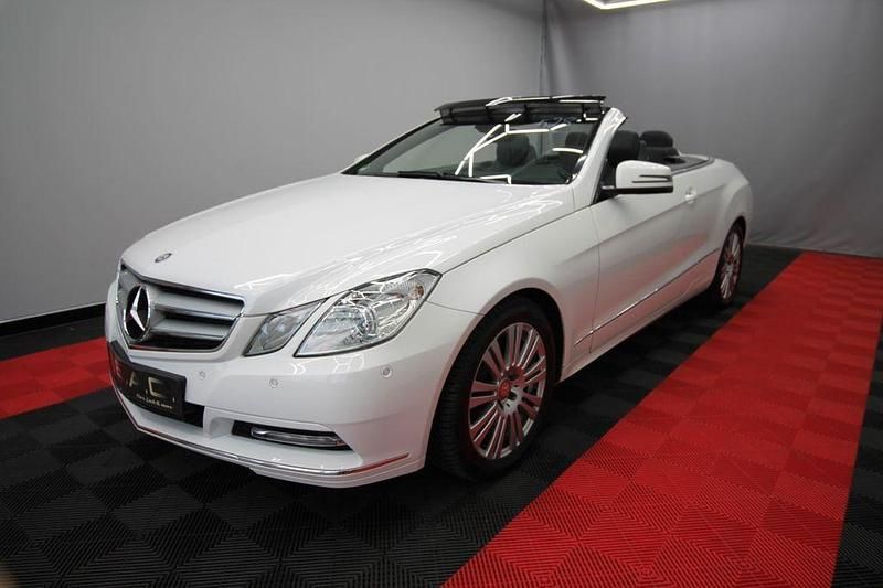 Gebraucht Mercedes E200 184 PS (135 kW) 2012 Weiß Cabrio