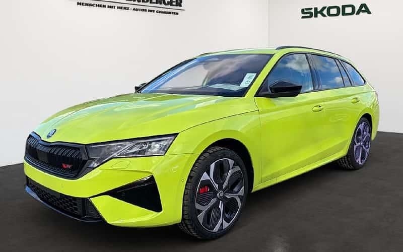 Grün Neu 2025 Skoda Octavia RS Kombi | 49.631 € (Teuer) - Bild 1/4
