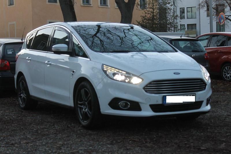Gebraucht Ford S-MAX S 150 PS (110 kW) 2018 Weiß Van / Kleinbus