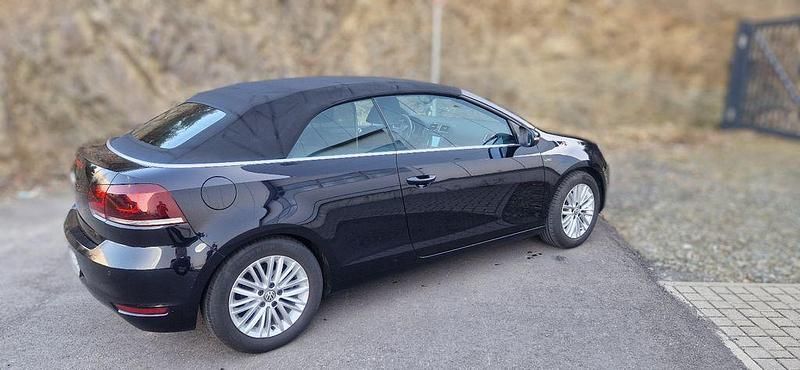 Gebraucht VW Golf Cabriolet LOUNGE 105 PS (77 kW) 2015 Schwarz Cabrio