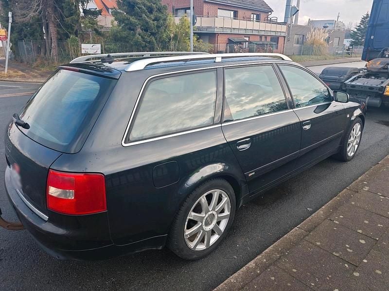 Gebraucht Audi A6 163 PS (119 kW) 2002 Schwarz Kombi