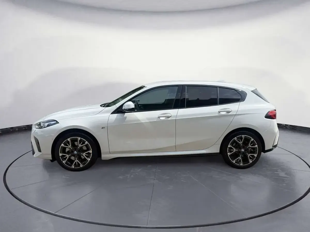 Gebraucht BMW 120 170 PS (125 kW) 2025 Weiß Kleinwagen