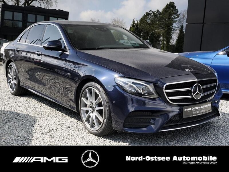 Gebraucht Mercedes E400 AMG 340 PS (250 kW) 2020 Blau cavansitblau metallic Limousine