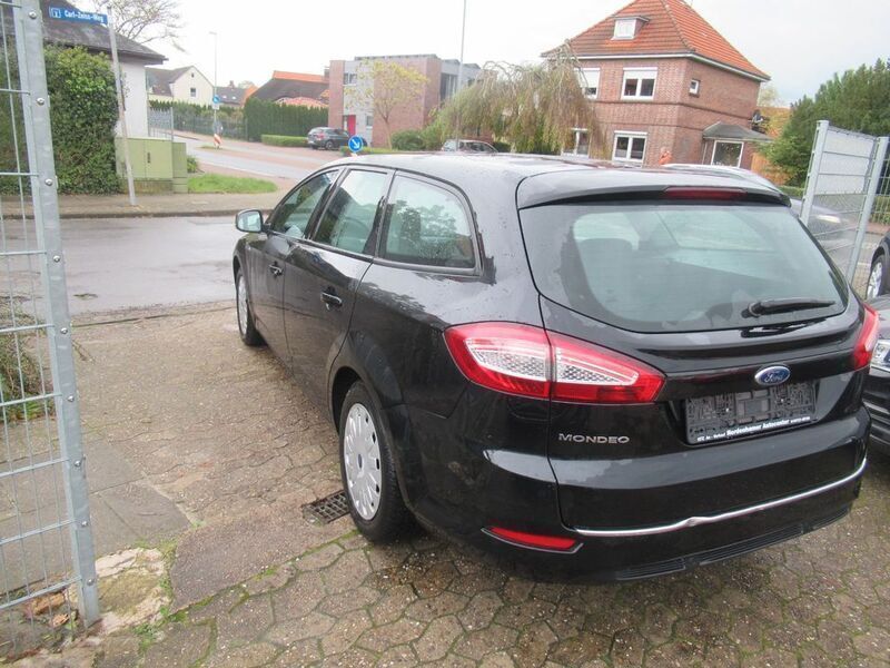 Gebraucht Ford Mondeo Trend 116 PS (85 kW) 2014 Schwarz Kombi