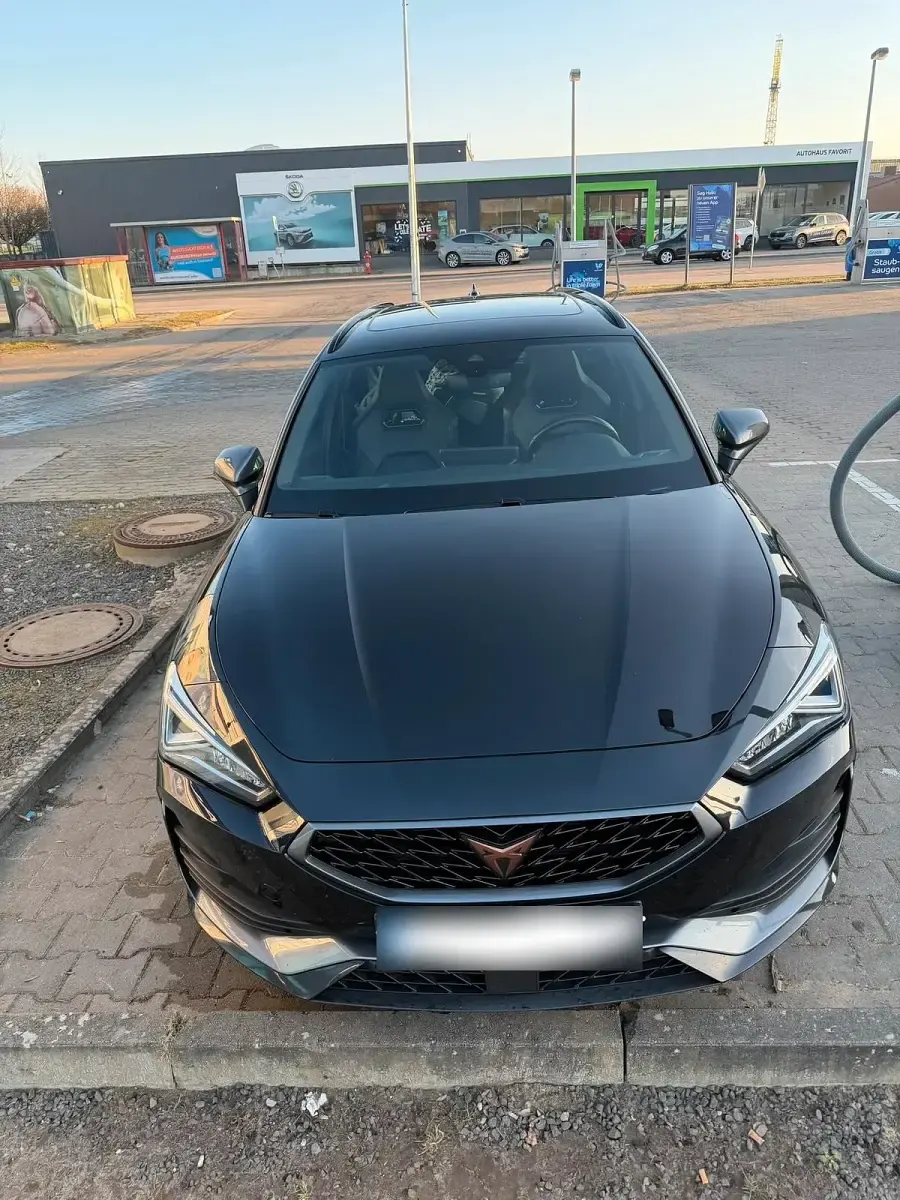 Używany Cupra Leon VZ 245 KM (180 kW) 2020 Czarny Kombi
