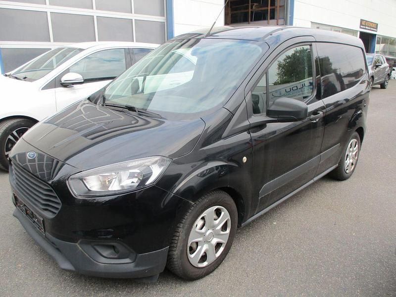 Gebraucht Ford Transit Trend 101 PS (74 kW) 2019 Schwarz Limousine