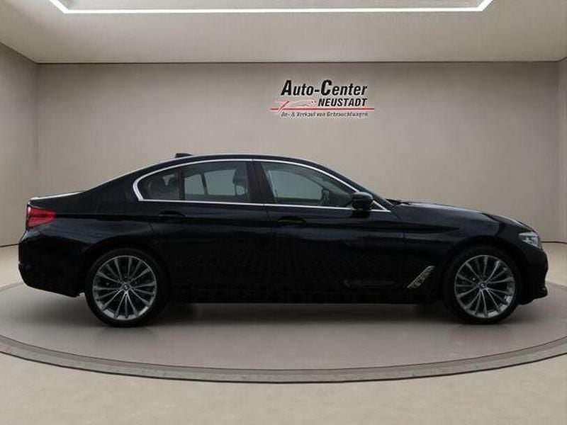 Second-hand BMW 530 252 CP (185 kW) 2020 Albastru Berlinǎ