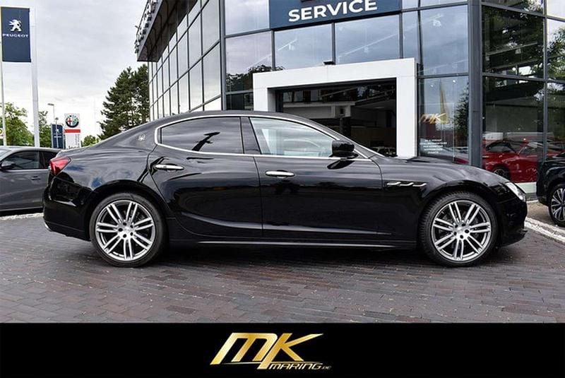 Gebraucht Maserati Ghibli 409 PS (300 kW) 2017 Schwarz Coupé