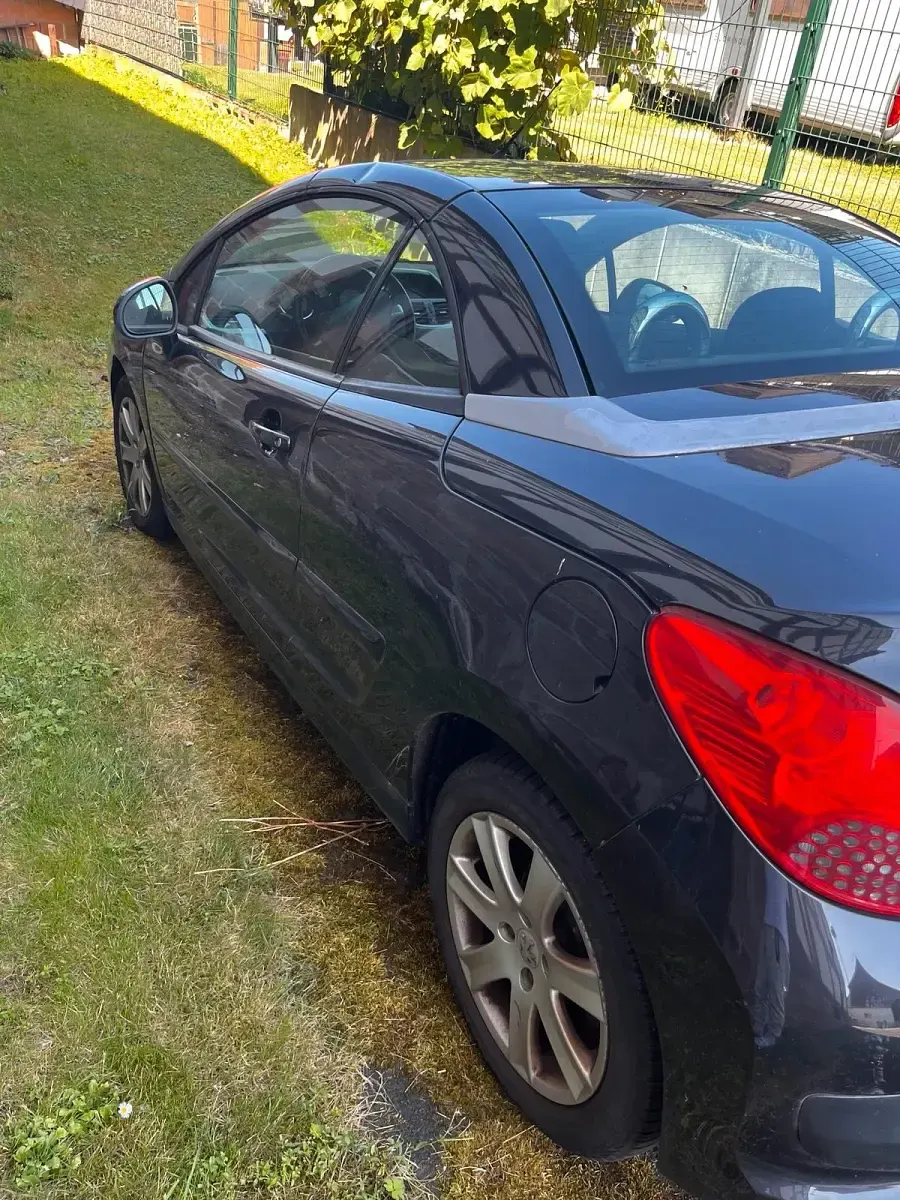 Gebraucht Peugeot 207 CC 120 PS (88 kW) 2008 Schwarz Cabrio