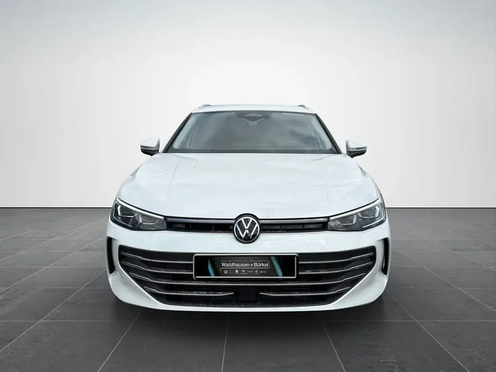 Neu VW Passat Business 150 PS (110 kW) 2026 Weiß Limousine