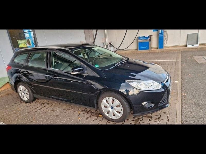 Gebraucht Ford Focus Titanium 101 PS (74 kW) 2013 Schwarz Limousine