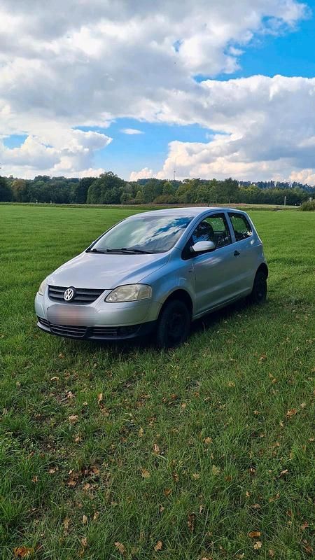 Silber Gebraucht 2007 VW Fox Kleinwagen | 999 € (Superpreis) - Bild 1/4