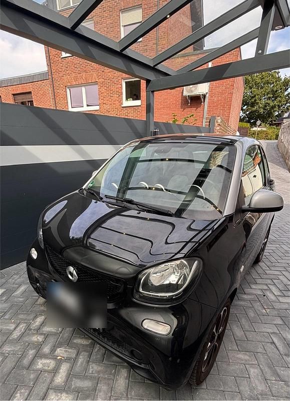 Schwarz Gebraucht 2016 Smart ForTwo Coupé Coupé | 11.400 € - Bild 1/4