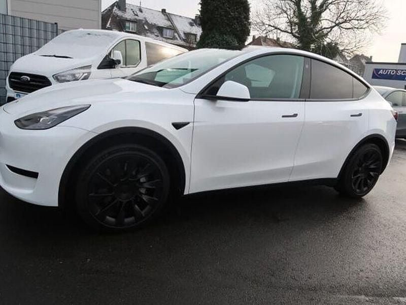 Gebraucht Tesla Model Y RWD 255 kW (347 PS) 2023 Weiß SUV