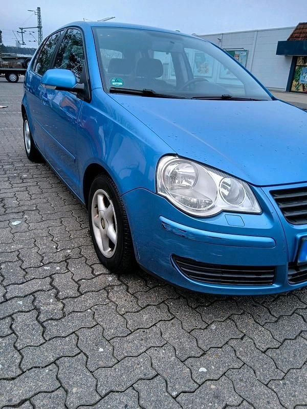 Gebraucht VW Polo 60 PS (44 kW) 2005 Blau Kleinwagen