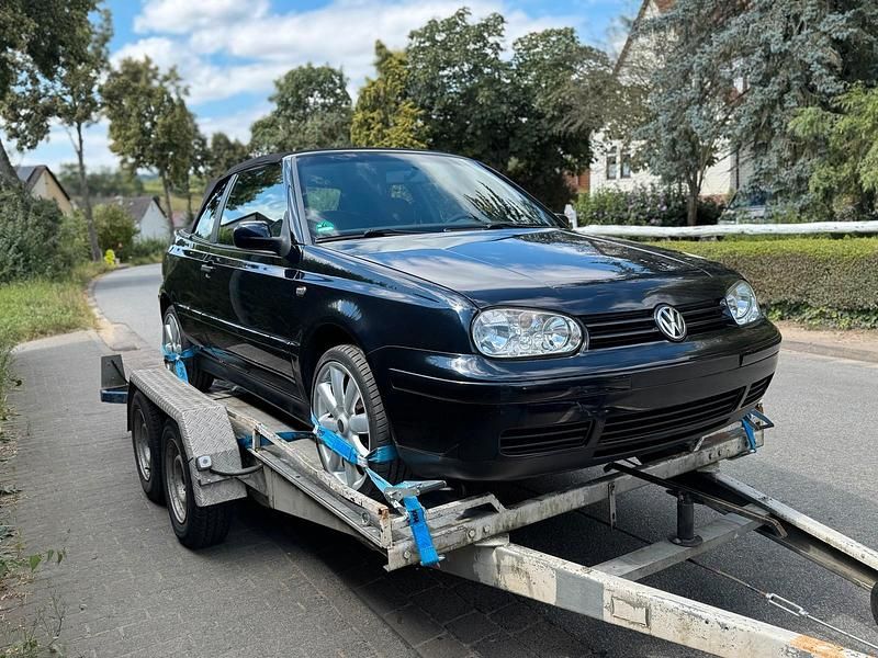 Blau Gebraucht 1999 VW Golf Cabriolet Cabrio | 2.580 € (Etwas zu teuer) - Bild 1/4
