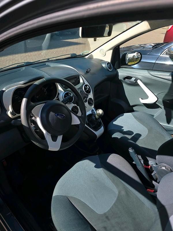 Gebraucht Ford Ka 67 PS (49 kW) 2010 Kleinwagen