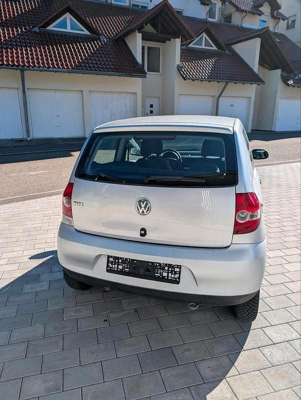 Gebraucht VW Fox 60 PS (44 kW) 2006 Silber Kleinwagen
