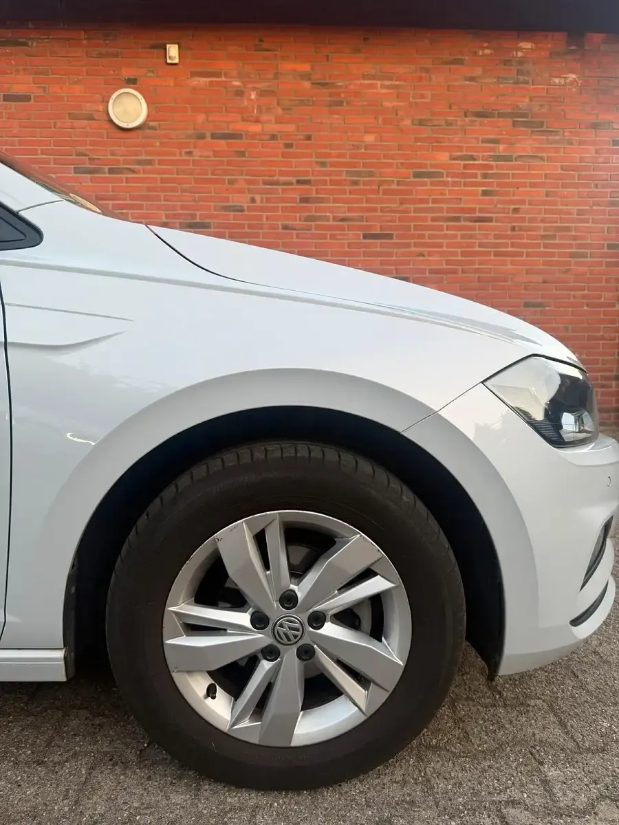 Gebraucht VW Polo 70 PS (51 kW) 2020 Weiß Kleinwagen