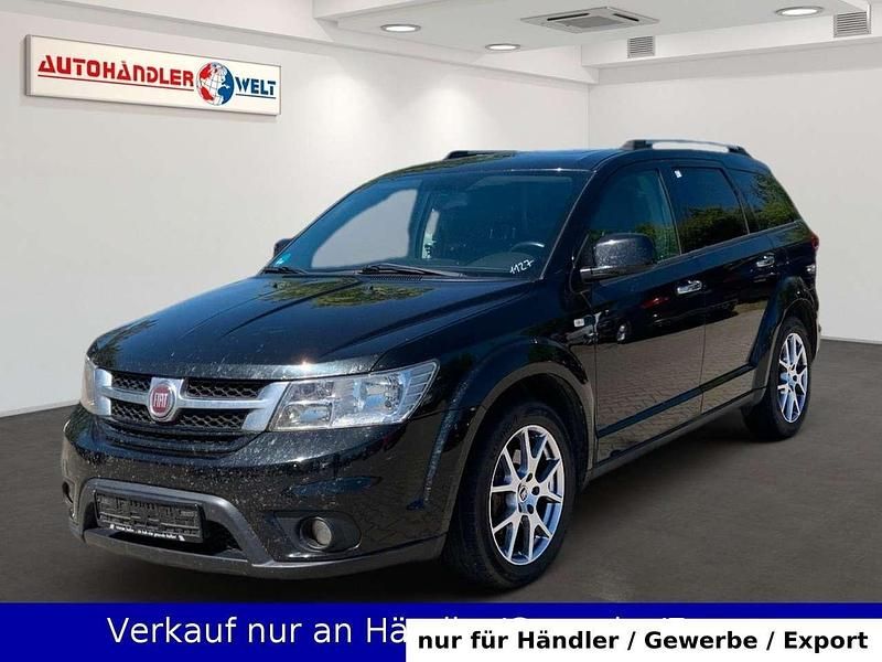 Schwarz Gebraucht 2013 Fiat Freemont SUV | 5.499 € (Fairer Preis) - Bild 1/3