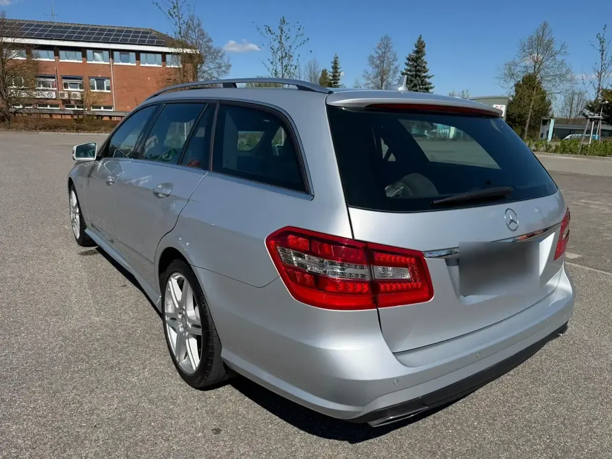 Usata Mercedes E250 AMG line 204 CV (150 kW) 2012 Argento Station wagon